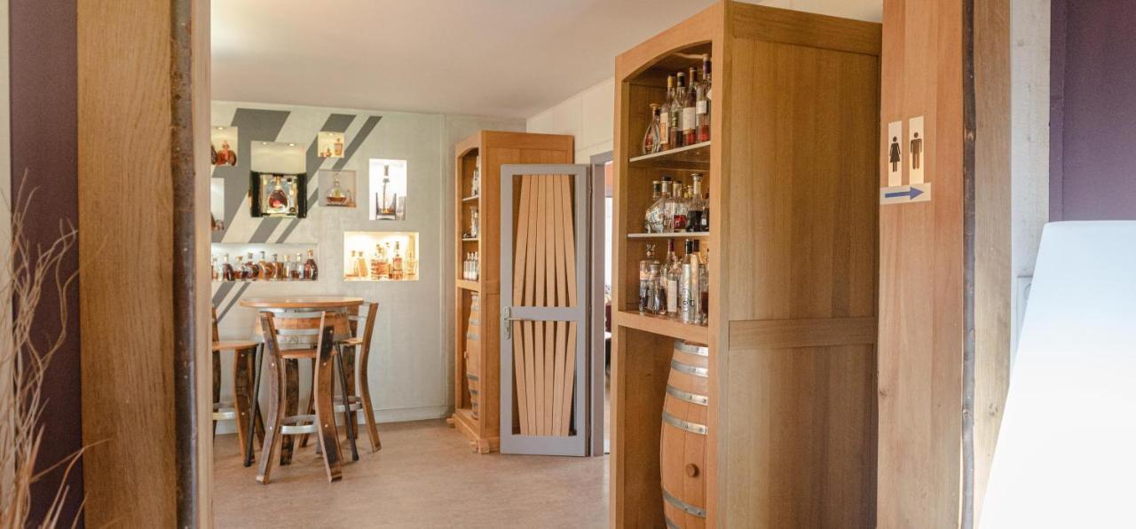 Logis Hotel Restaurant L'Essille Bassac エクステリア 写真