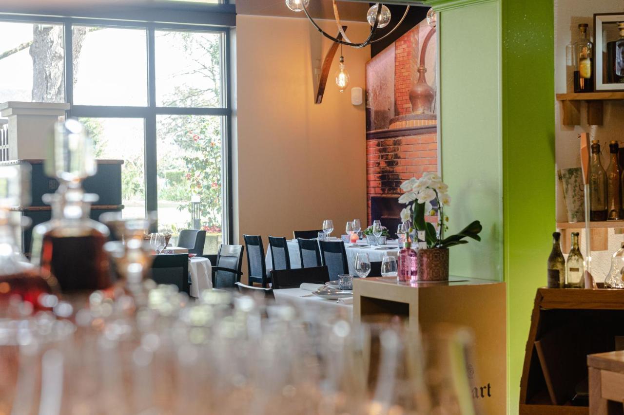 Logis Hotel Restaurant L'Essille Bassac エクステリア 写真
