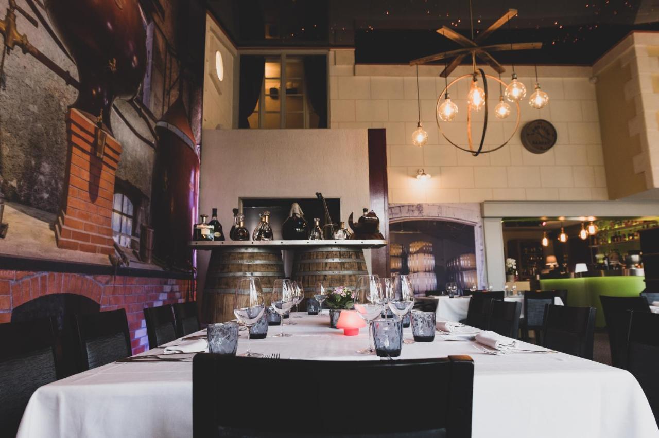 Logis Hotel Restaurant L'Essille Bassac エクステリア 写真