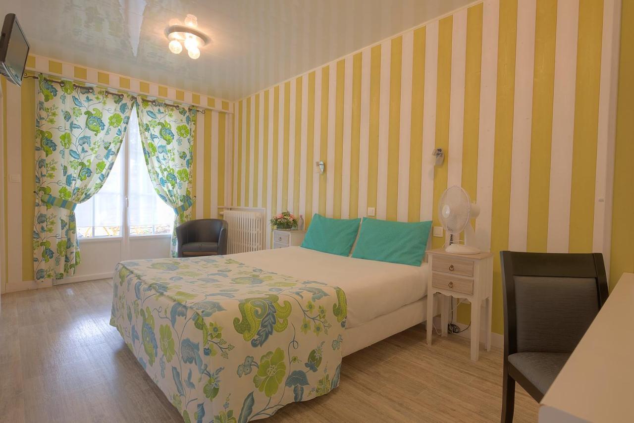 Logis Hotel Restaurant L'Essille Bassac エクステリア 写真